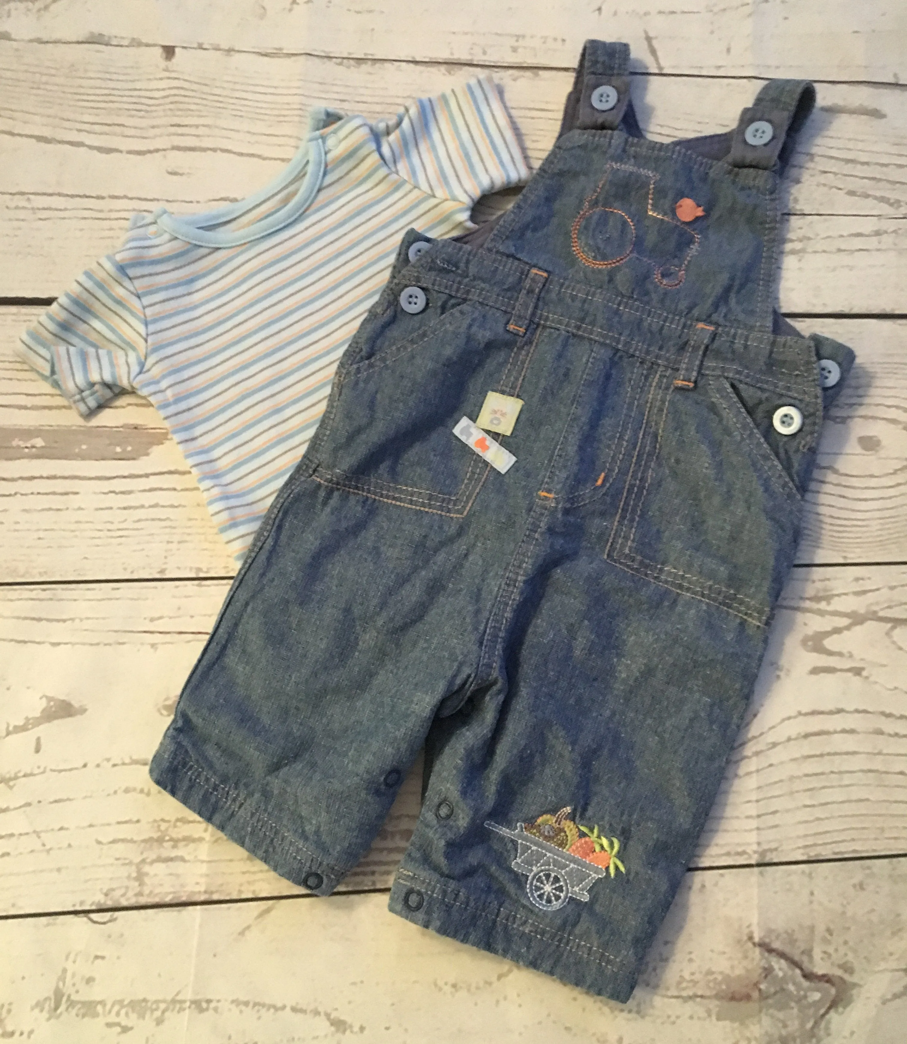 0-3 Months Dungaress Outfit Unworn