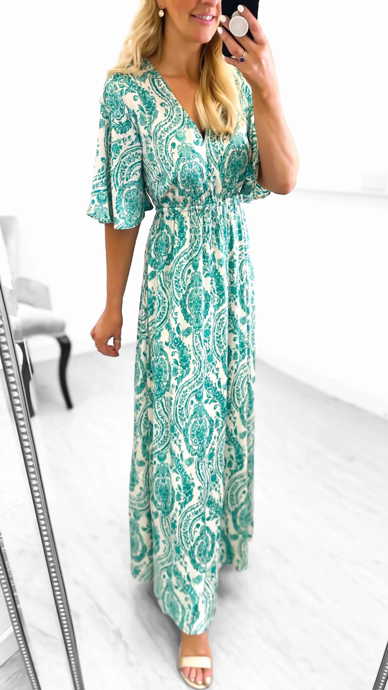 A1720 Byfarinela Drawstring Maxi Dress