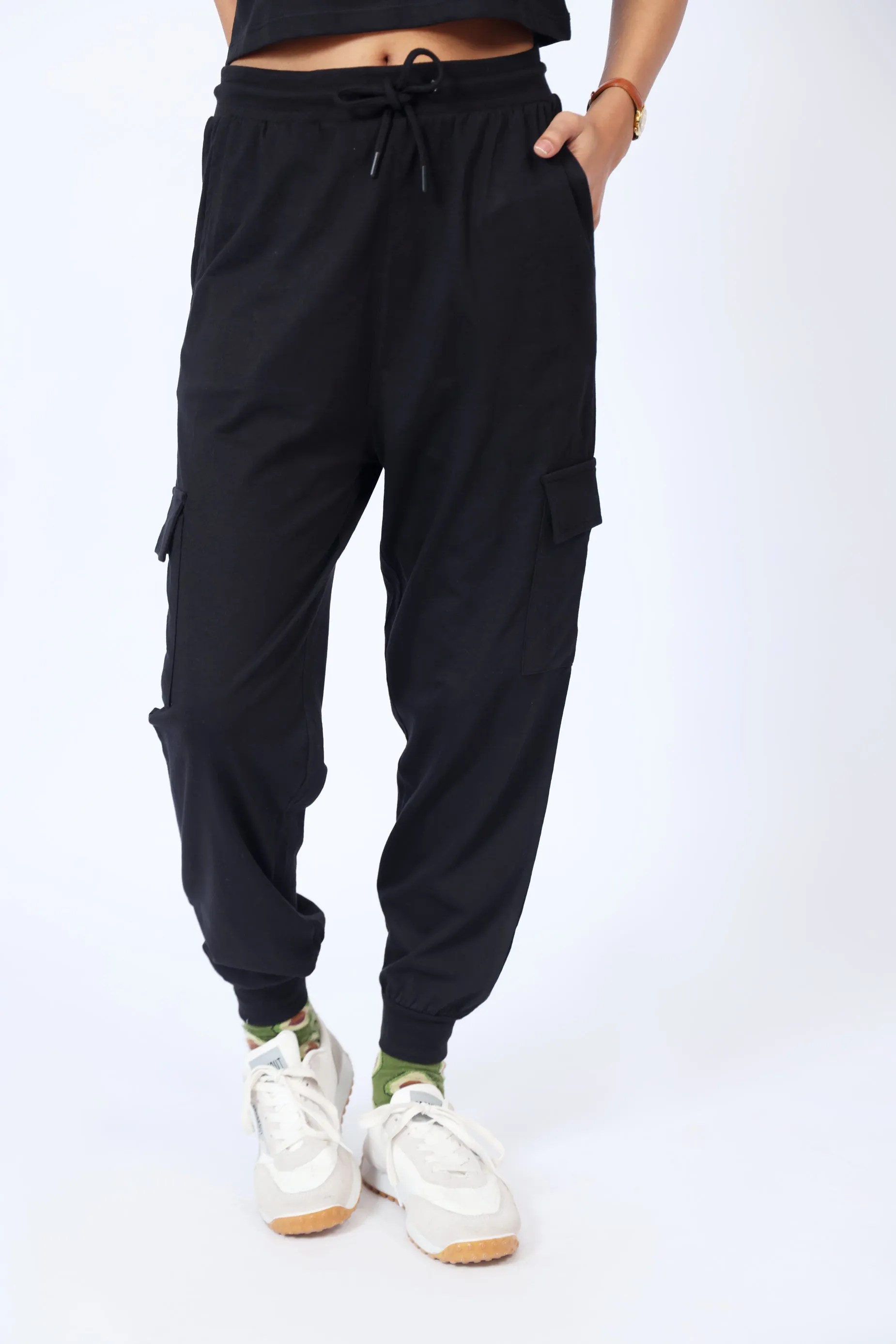 BASIC CARGO JOGGER PANTS