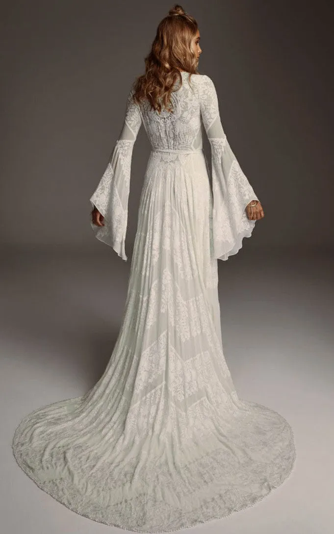 Bohemian Lace V-neck A-Line Wedding Dress Simple Casual Sexy Adorable Country With Illusion Back And Illusion Long Sleeves-716742