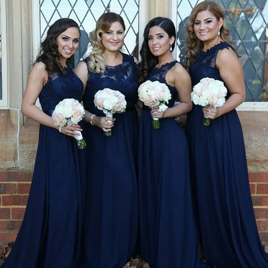 Lace Appliques Scoop Neck Long Chiffon Bridesmaid Dresses