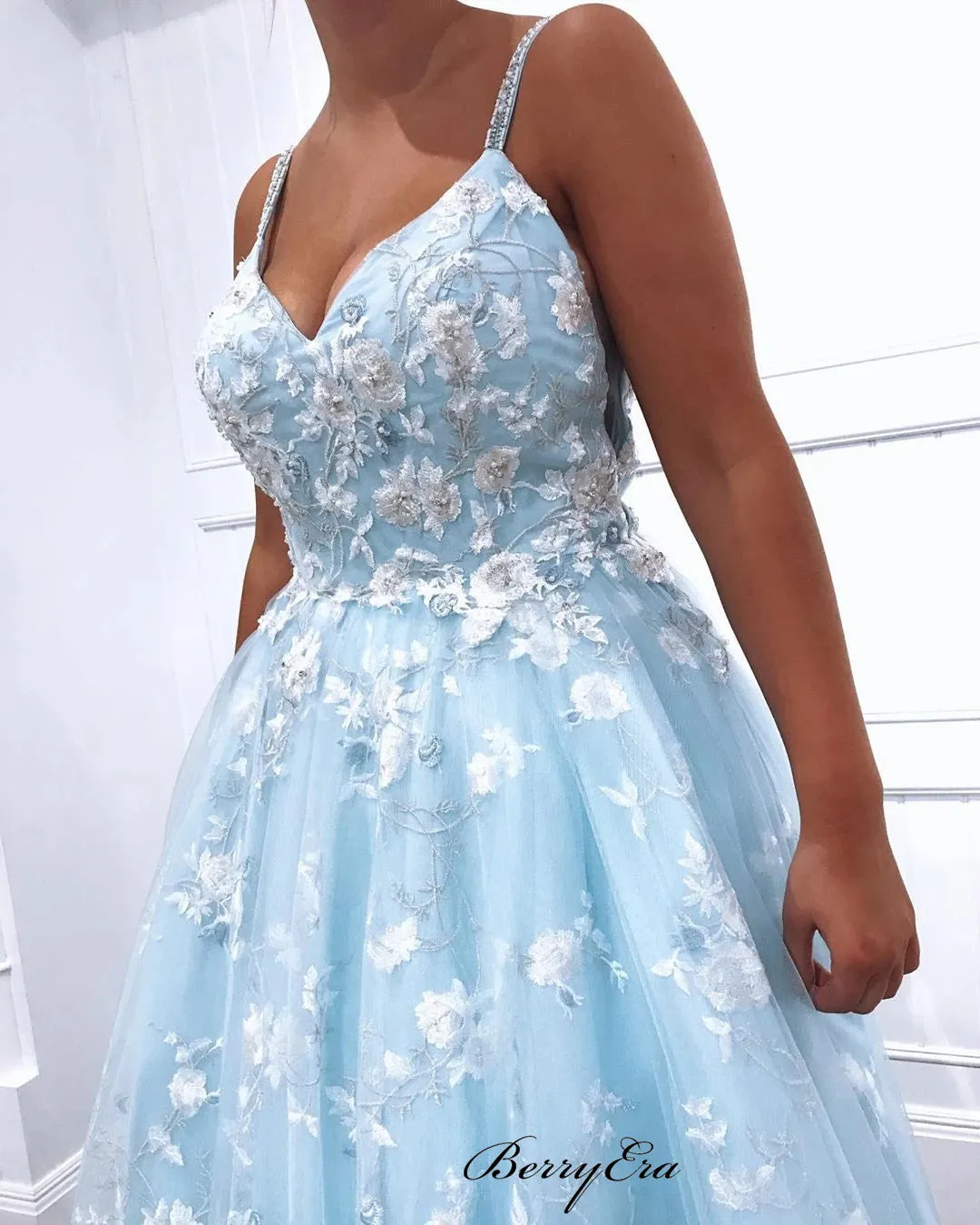 Light Blue A-line Lace Prom Dresses, Appliques Elegant Long Prom Dresses