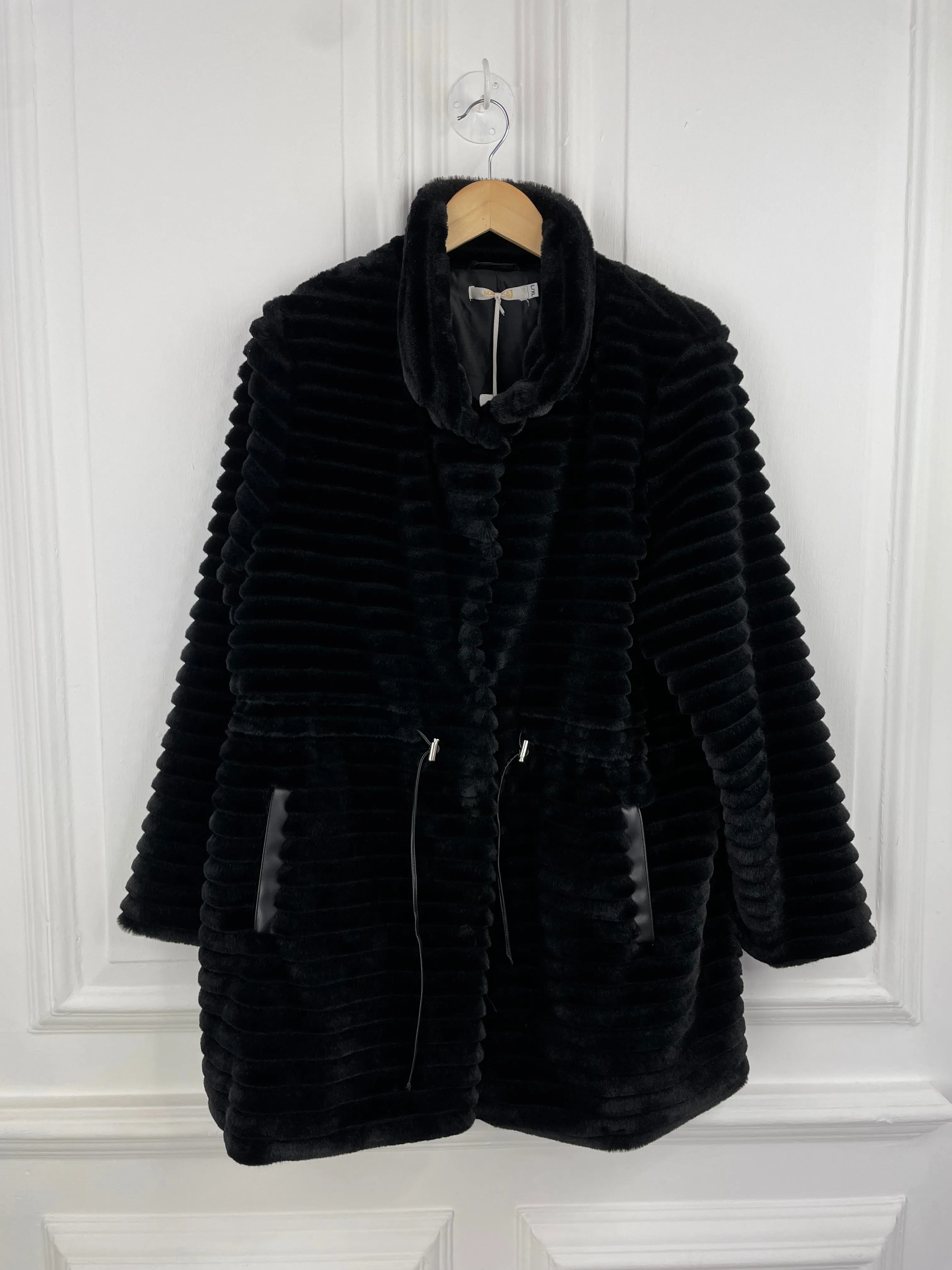 Malissa J Luxe Faux Fur Jacket - Black