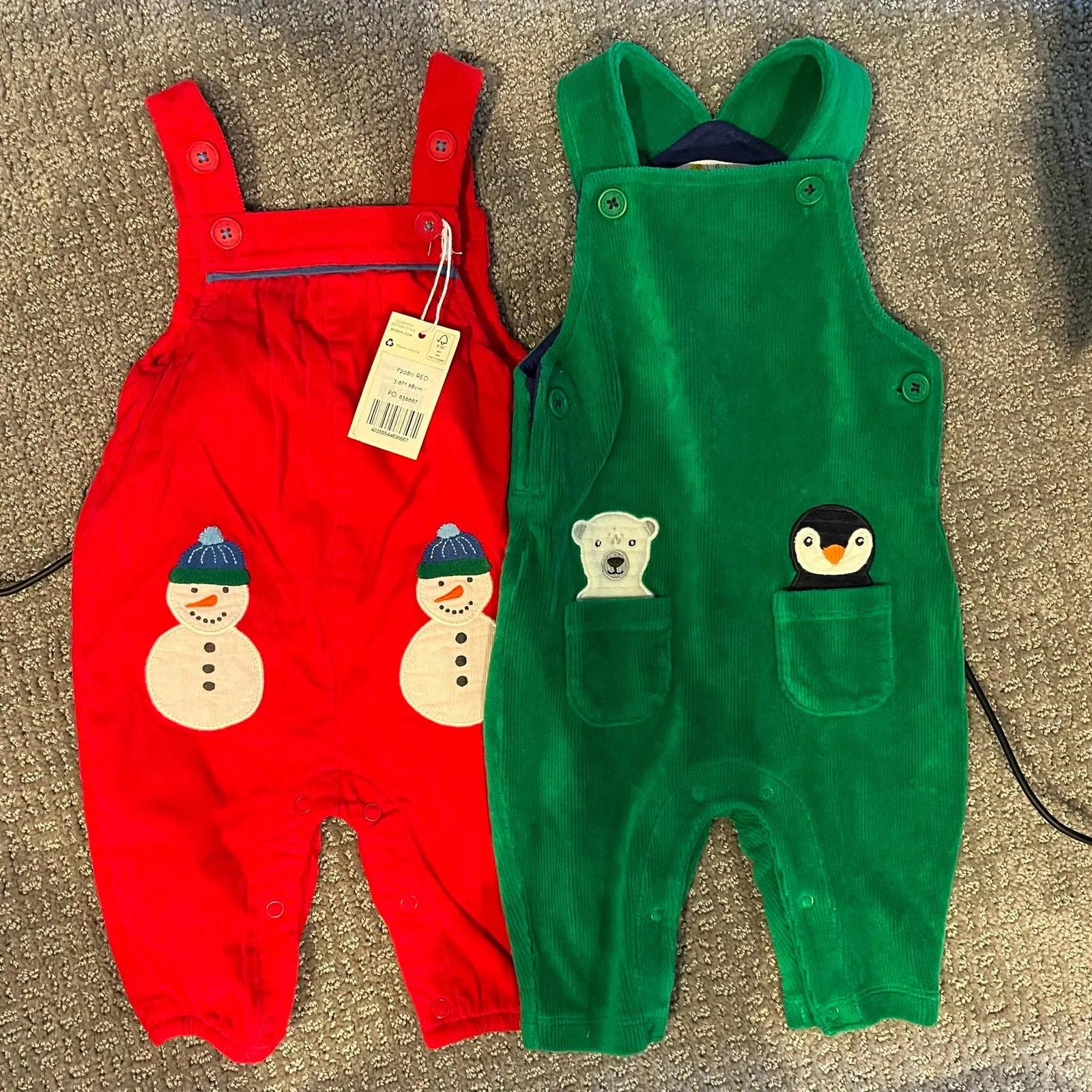 Mini Boden Highland Green Winter Friends Logo Dungaree Set 3-6 Months