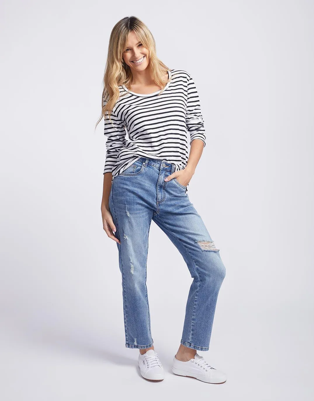 Noelle Straight Leg Jean - Distressed Blue